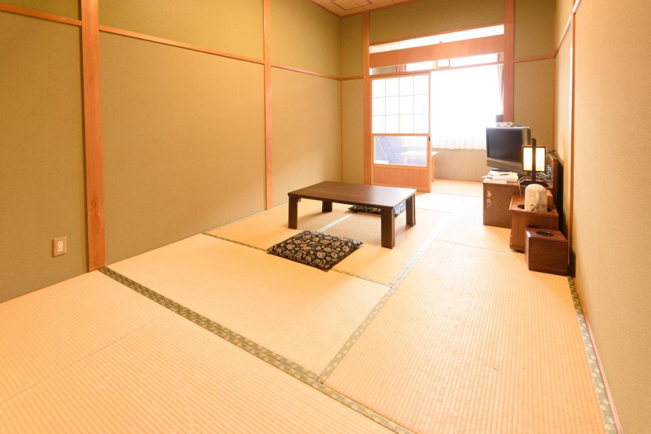 קומאנו Business Hotel Kawakami מראה חיצוני תמונה